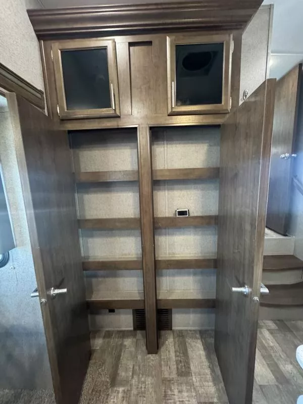 used Fifth Wheel Trailers Forest River  for sale, in Fargo, ND Thumbnail 31