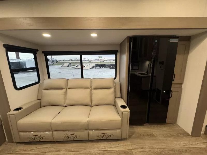 new Fifth Wheel Trailers Grand Design RV  for sale, in Fargo, ND Thumbnail 33