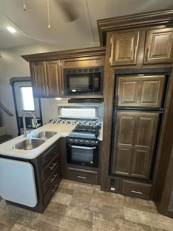 used Fifth Wheel Trailers Forest River  for sale, in Fargo, ND Thumbnail 33