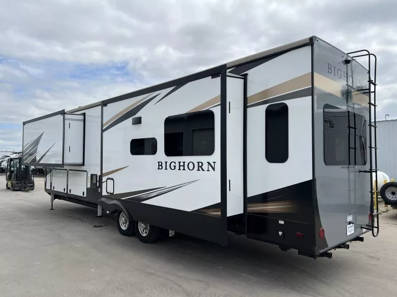 used Fifth Wheel Trailers Heartland RV Bighorn for sale, in Fargo, ND Thumbnail 5