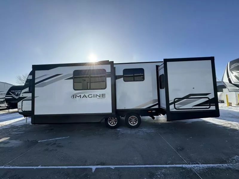 new Travel Trailers Grand Design RV Imagine for sale, in Fargo, ND Thumbnail 17