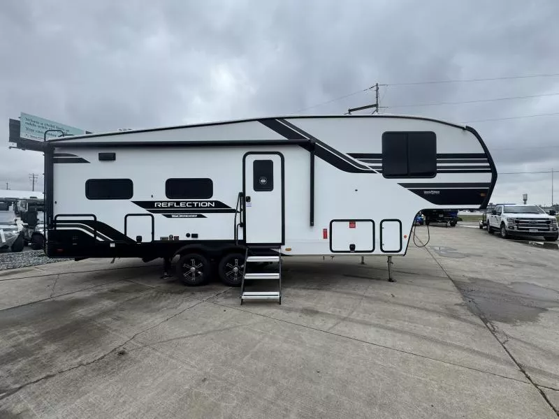 new Fifth Wheel Trailers Grand Design RV Grand Design for sale, in Fargo, ND Thumbnail 3