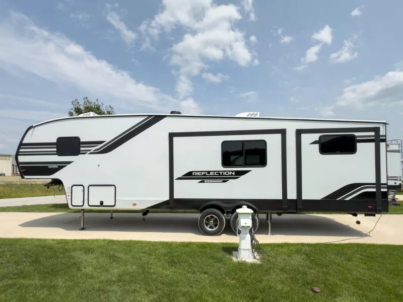 new Fifth Wheel Trailers Grand Design RV  for sale, in Fargo, ND Thumbnail 15