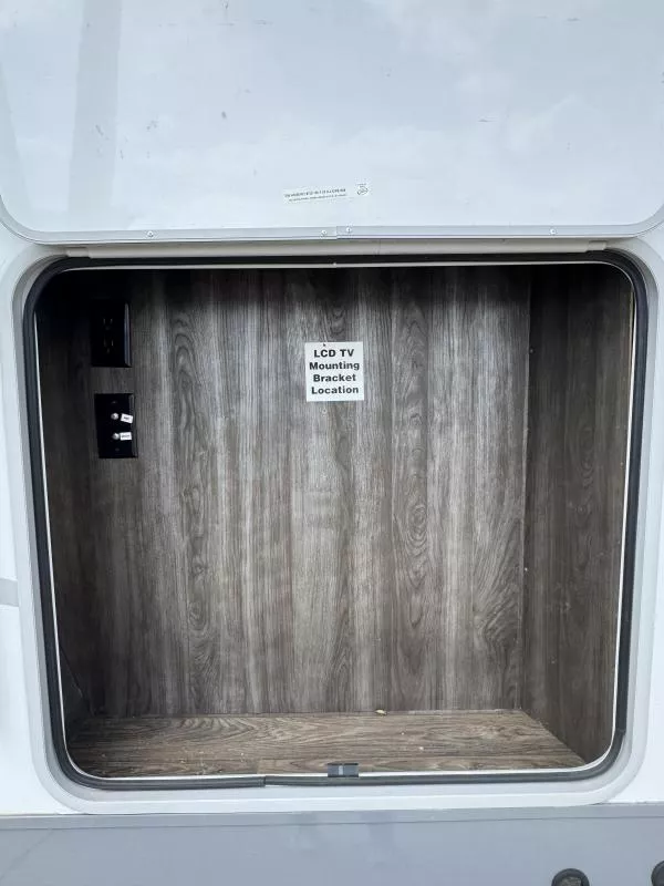 used Travel Trailers Highland Ridge RV Highland Ridge for sale, in Fargo, ND Thumbnail 20