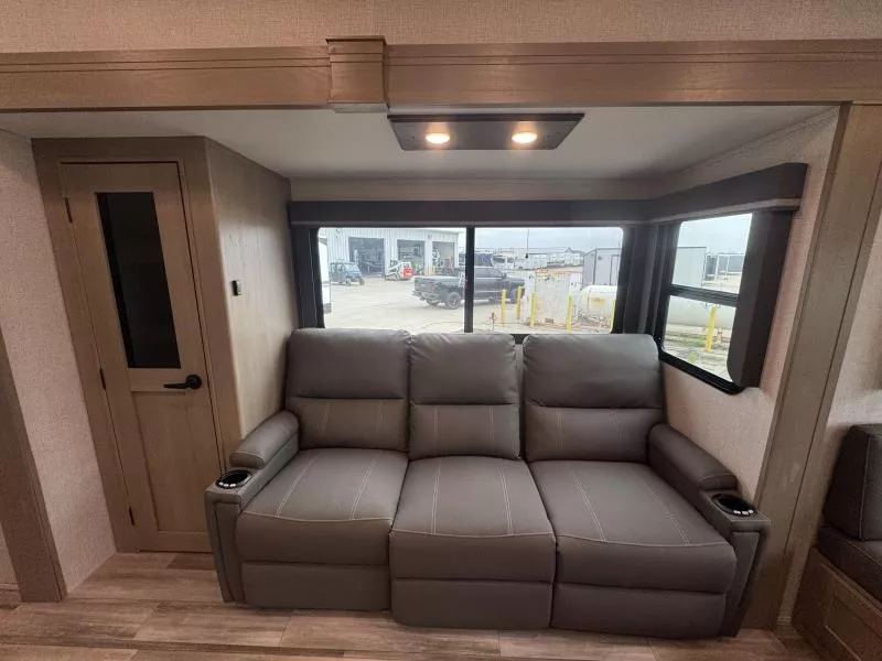 used Fifth Wheel Trailers Grand Design RV Grand Design for sale, in Fargo, ND Thumbnail 34