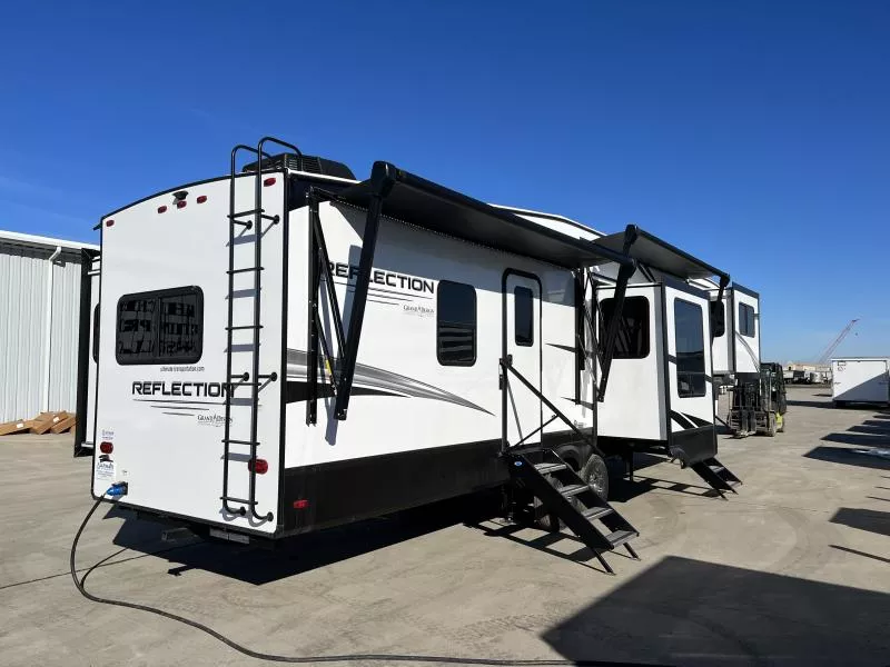 new Fifth Wheel Trailers Grand Design RV Reflection for sale, in Fargo, ND Thumbnail 17
