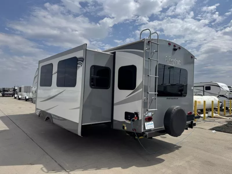 used Travel Trailers Highland Ridge RV Highland Ridge for sale, in Fargo, ND Thumbnail 5