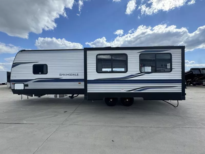 used Travel Trailers Keystone RV Springdale for sale, in Fargo, ND Thumbnail 6