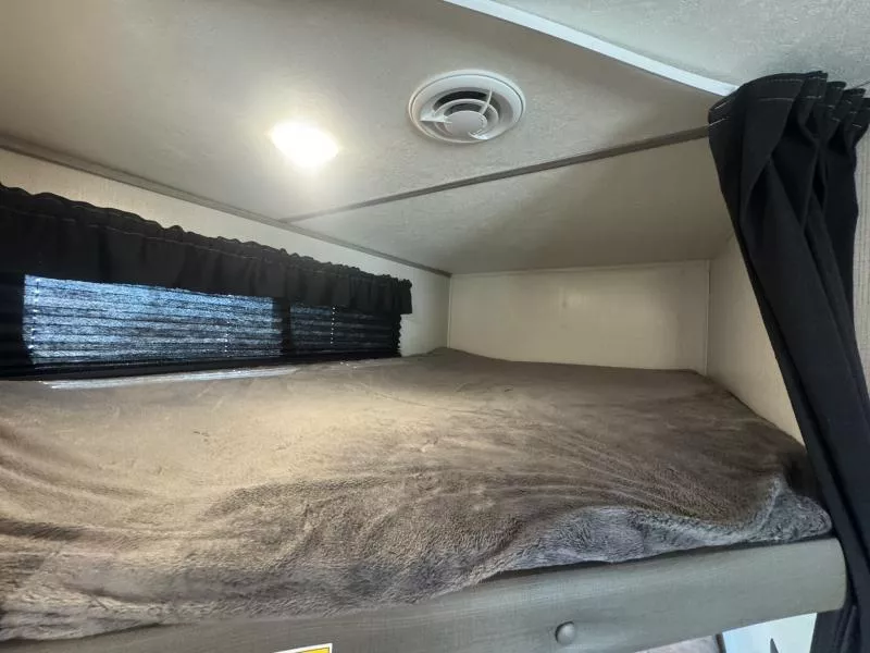 used Travel Trailers Keystone RV  for sale, in Fargo, ND Thumbnail 33