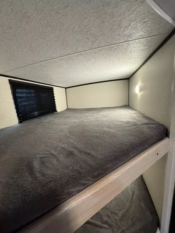 used Travel Trailers Coachmen Coachmen for sale, in Fargo, ND Thumbnail 37