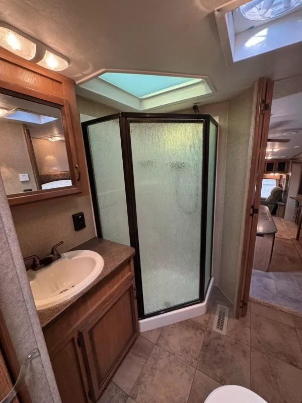used Fifth Wheel Trailers CrossRoads RV  for sale, in Fargo, ND Thumbnail 32