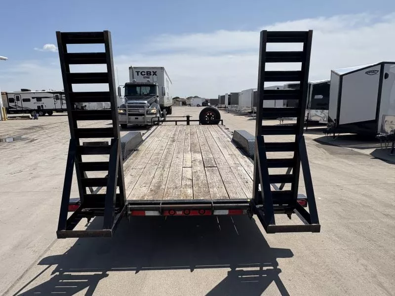 used Equipment / Flatbed Trailers Load Trail  for sale, in Fargo, ND Thumbnail 5