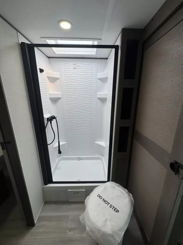 new Travel Trailers Grand Design RV  for sale, in Fargo, ND Thumbnail 49