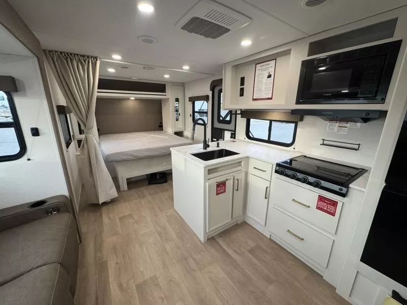 new Travel Trailers Grand Design RV  for sale, in Fargo, ND Thumbnail 31