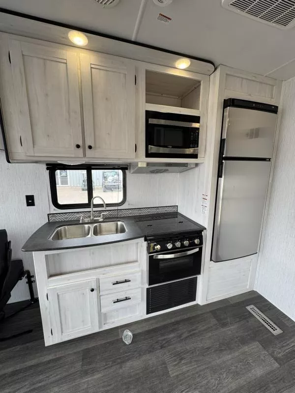 used Toy Haulers Heartland RV  for sale, in Fargo, ND Thumbnail 27