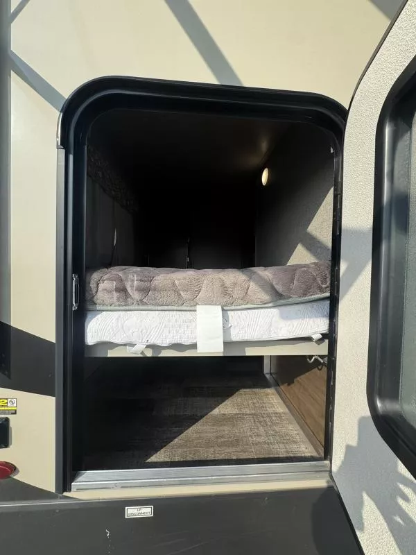 used Fifth Wheel Trailers Forest River  for sale, in Fargo, ND Thumbnail 2