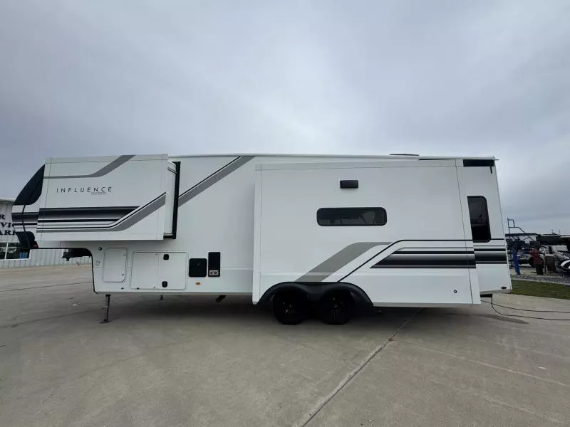 new Fifth Wheel Trailers Grand Design RV  for sale, in Fargo, ND Thumbnail 31