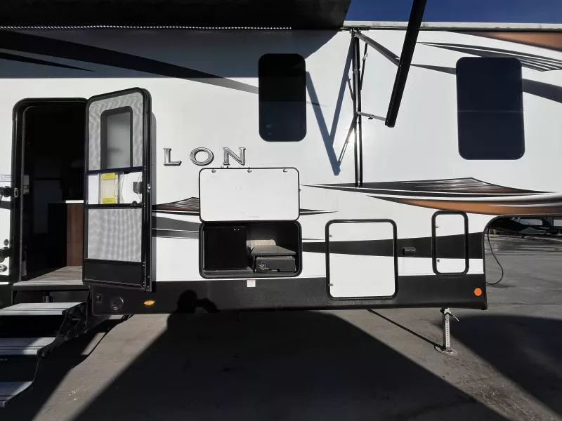 used Fifth Wheel Trailers Jayco Talon for sale, in Fargo, ND Thumbnail 11