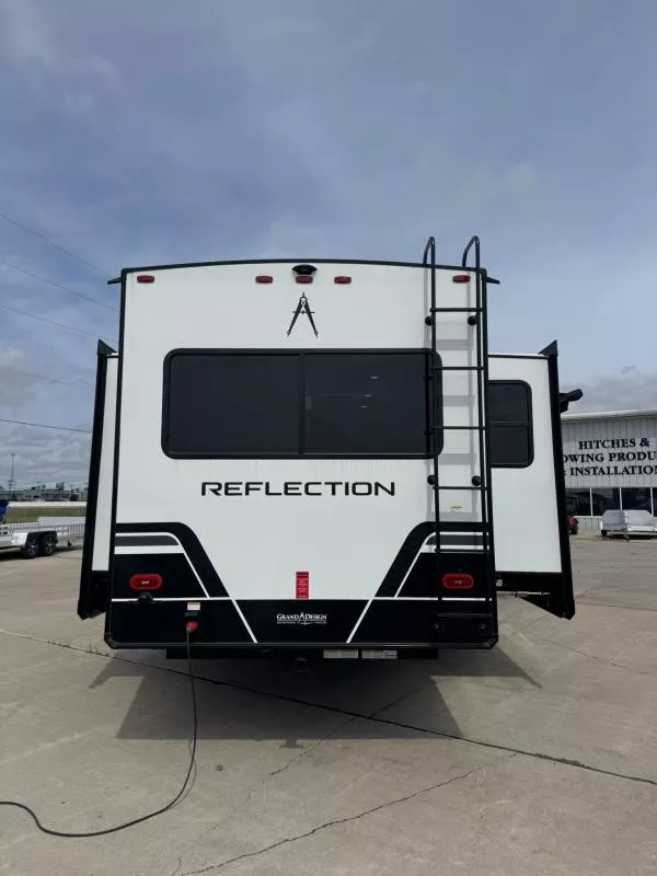 new Fifth Wheel Trailers Grand Design RV Grand Design for sale, in Fargo, ND Thumbnail 5