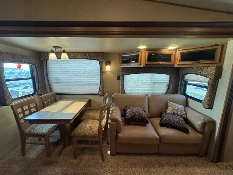 used Fifth Wheel Trailers CrossRoads RV  for sale, in Fargo, ND Thumbnail 25