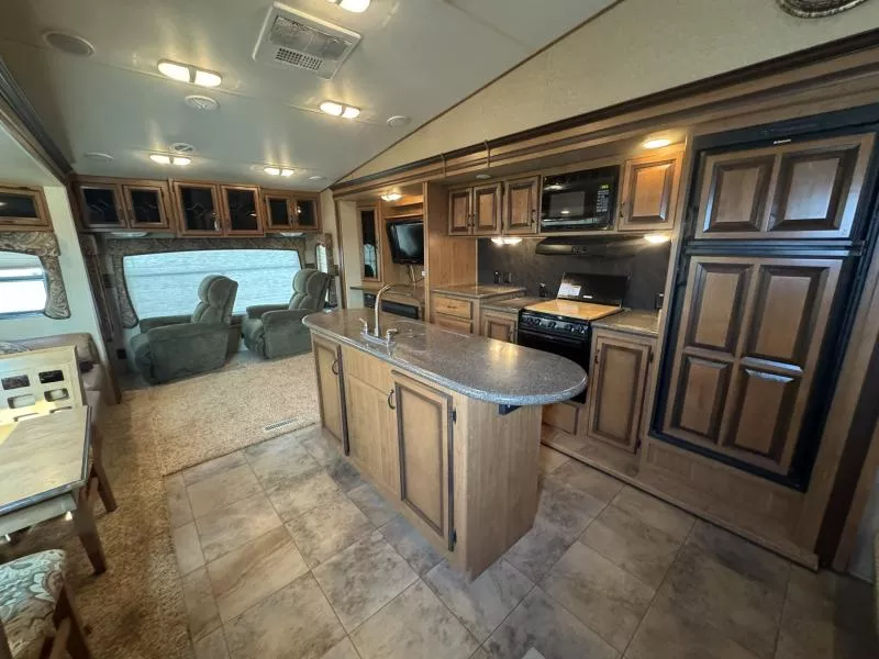 used Fifth Wheel Trailers CrossRoads RV  for sale, in Fargo, ND Thumbnail 21