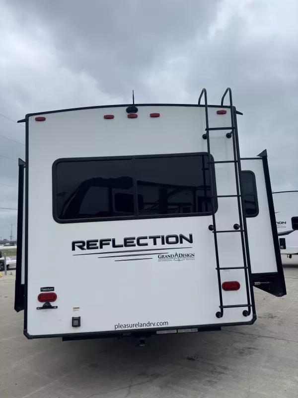 used Fifth Wheel Trailers Grand Design RV Grand Design for sale, in Fargo, ND Thumbnail 4