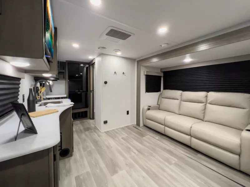 new Travel Trailers Grand Design RV  for sale, in Fargo, ND Thumbnail 5