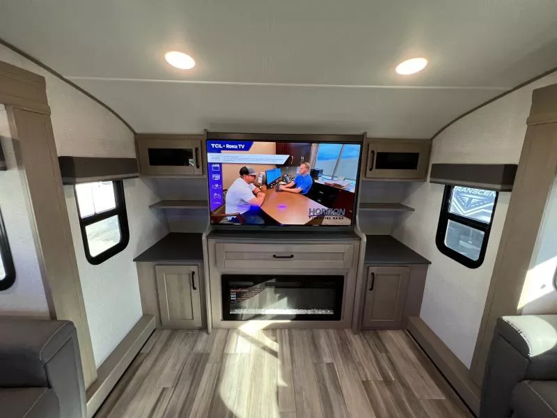 new Fifth Wheel Trailers Grand Design RV Reflection for sale, in Fargo, ND Thumbnail 11