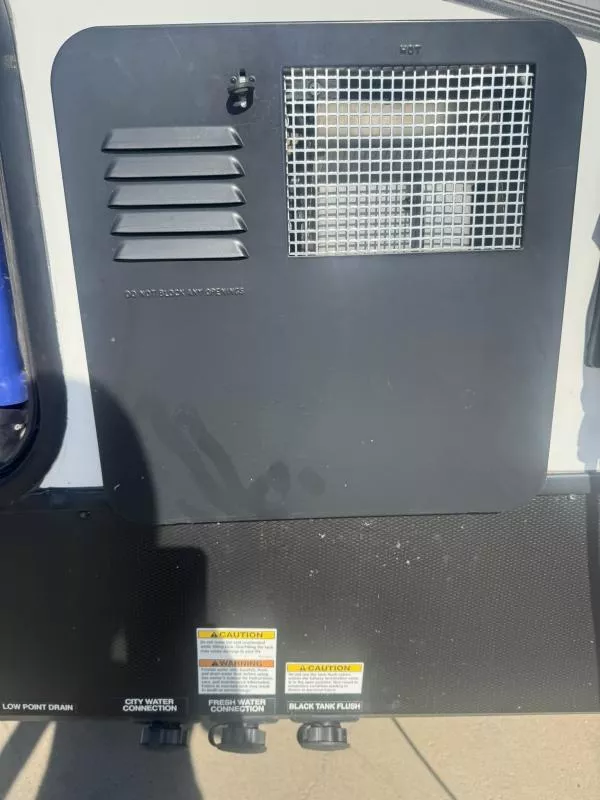 used Toy Haulers Forest River  for sale, in Fargo, ND Thumbnail 12