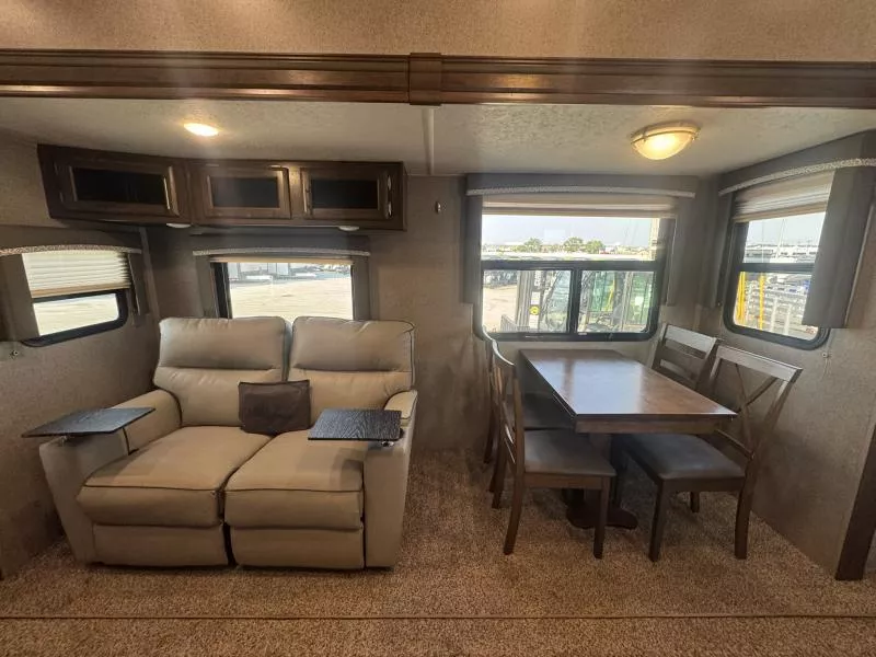 used Fifth Wheel Trailers Forest River  for sale, in Fargo, ND Thumbnail 47