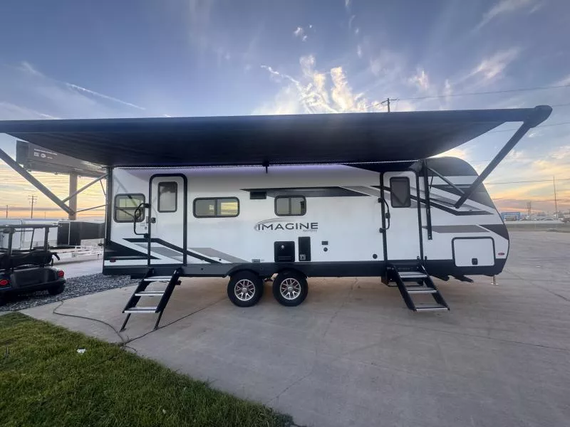 used Travel Trailers Grand Design RV Imagine for sale, in Fargo, ND Thumbnail 2