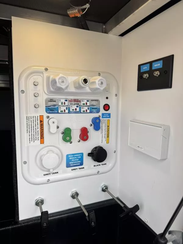 new Fifth Wheel Trailers Grand Design RV  for sale, in Fargo, ND Thumbnail 13