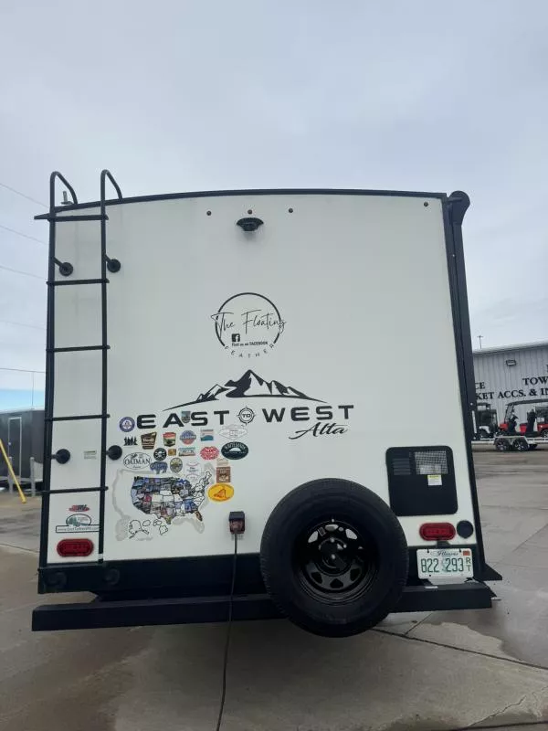 used Travel Trailers Forest River  for sale, in Fargo, ND Thumbnail 4