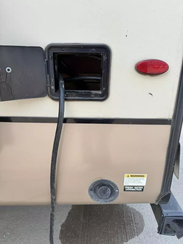 used Fifth Wheel Trailers CrossRoads RV  for sale, in Fargo, ND Thumbnail 16