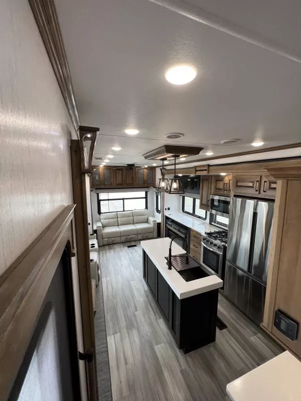 used Fifth Wheel Trailers Heartland RV Bighorn for sale, in Fargo, ND Thumbnail 28