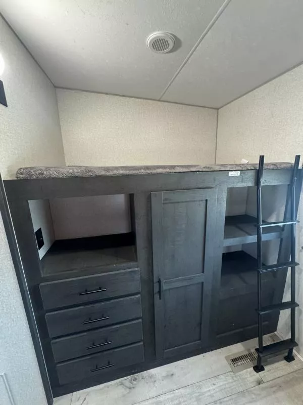 used Fifth Wheel Trailers Kz  for sale, in Fargo, ND Thumbnail 49