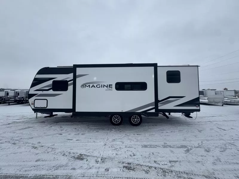 new Travel Trailers Grand Design RV Imagine XLS for sale, in Fargo, ND Thumbnail 6