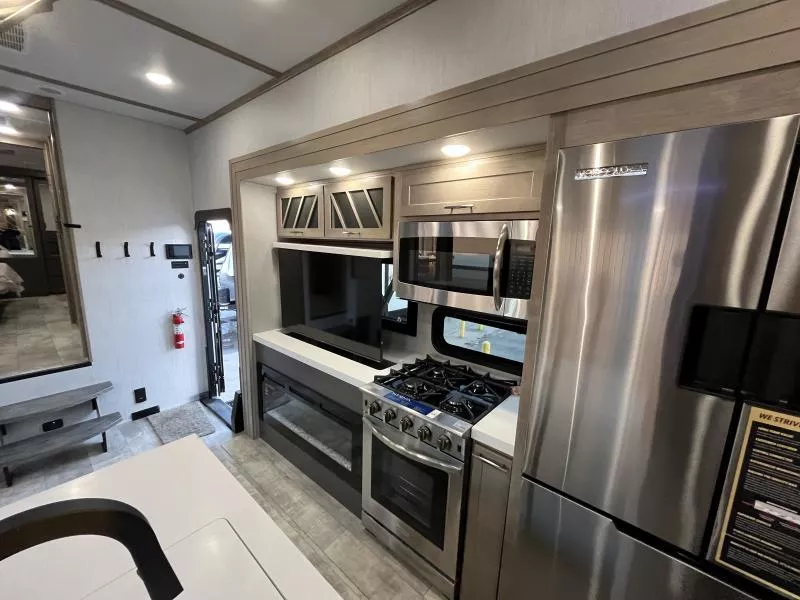 new Toy Haulers Grand Design RV Momentum for sale, in Fargo, ND Thumbnail 31