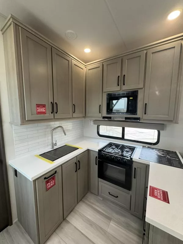 new Toy Haulers Grand Design RV  for sale, in Fargo, ND Thumbnail 41