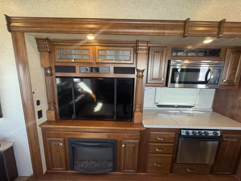 used Fifth Wheel Trailers Heartland RV  for sale, in Fargo, ND Thumbnail 25