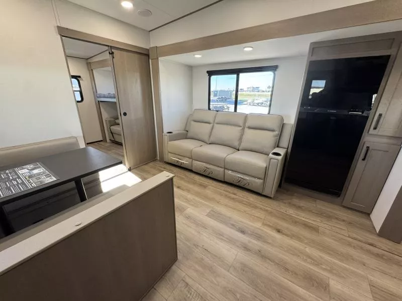 new Fifth Wheel Trailers Grand Design RV  for sale, in Fargo, ND Thumbnail 29