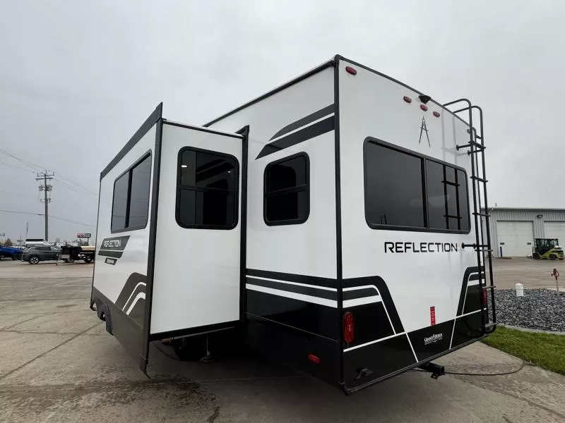 new Fifth Wheel Trailers Grand Design RV  for sale, in Fargo, ND Thumbnail 5