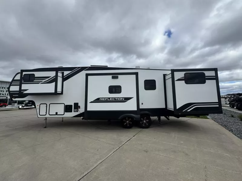 new Fifth Wheel Trailers Grand Design RV  for sale, in Fargo, ND Thumbnail 6