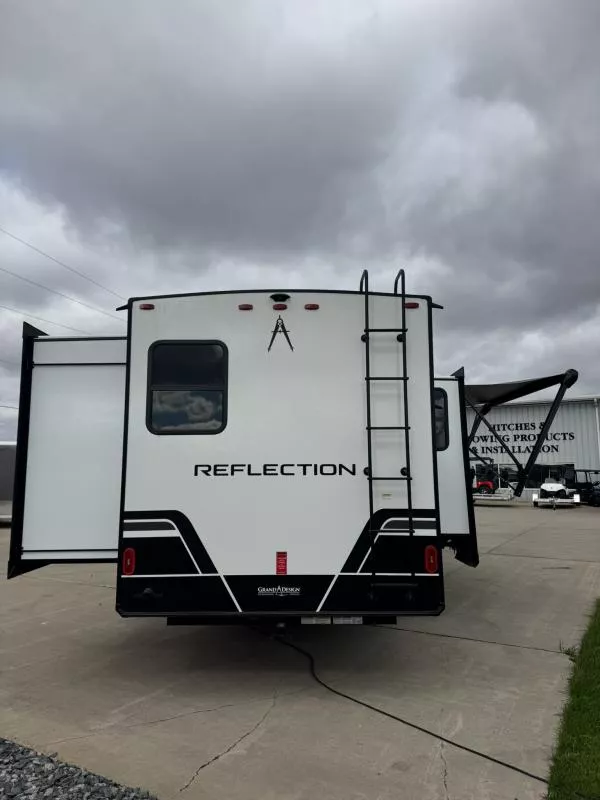 new Fifth Wheel Trailers Grand Design RV  for sale, in Fargo, ND Thumbnail 4