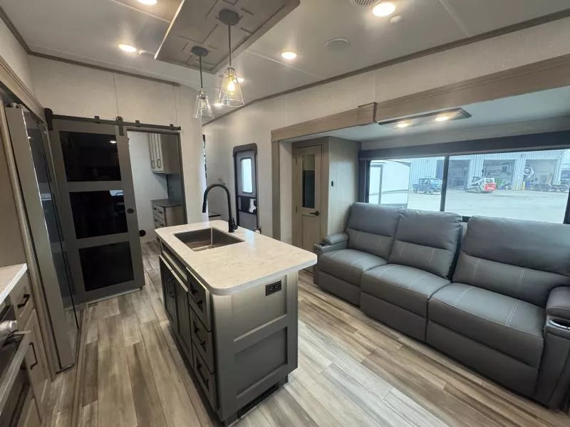 used Fifth Wheel Trailers Grand Design RV Grand Design for sale, in Fargo, ND Thumbnail 21