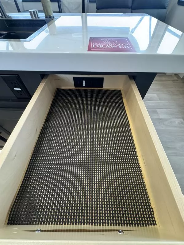 new Fifth Wheel Trailers Grand Design RV  for sale, in Fargo, ND Thumbnail 13