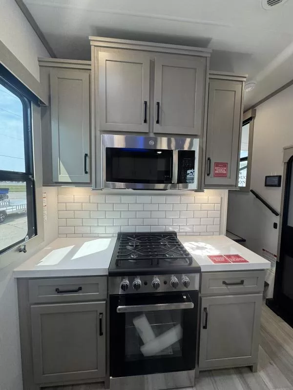 new Toy Haulers Grand Design RV  for sale, in Fargo, ND Thumbnail 32