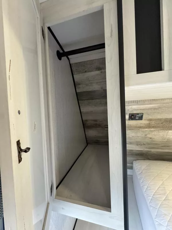 used Toy Haulers Heartland RV  for sale, in Fargo, ND Thumbnail 37