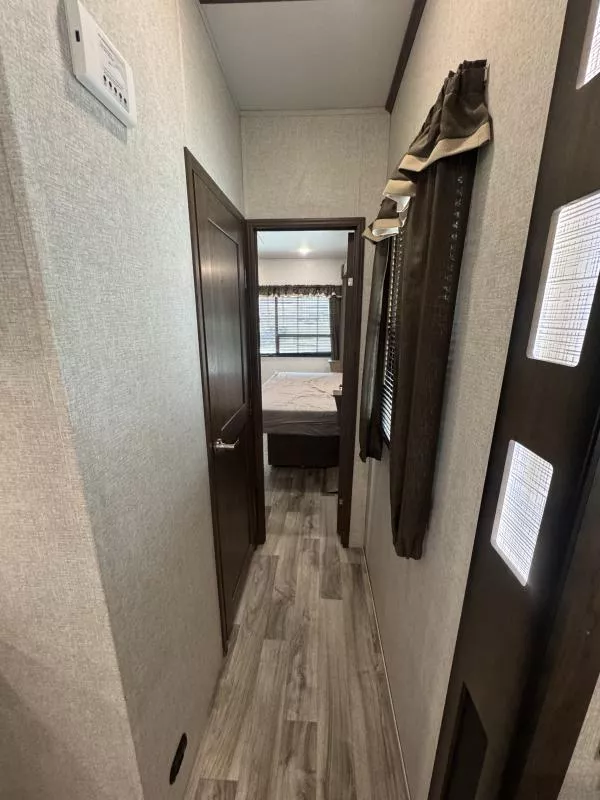 used Travel Trailers Keystone RV Keystone RV for sale, in Fargo, ND Thumbnail 31