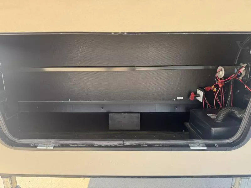 used Fifth Wheel Trailers Forest River  for sale, in Fargo, ND Thumbnail 17